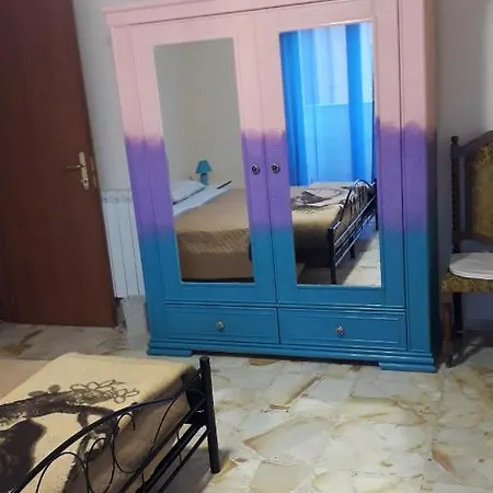 Lucy Lussuoso Recanati Mare Apartment
